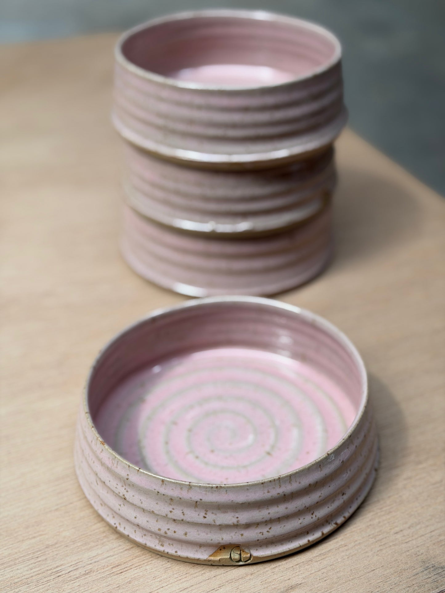 Cilinderpot middel spikkel/roze